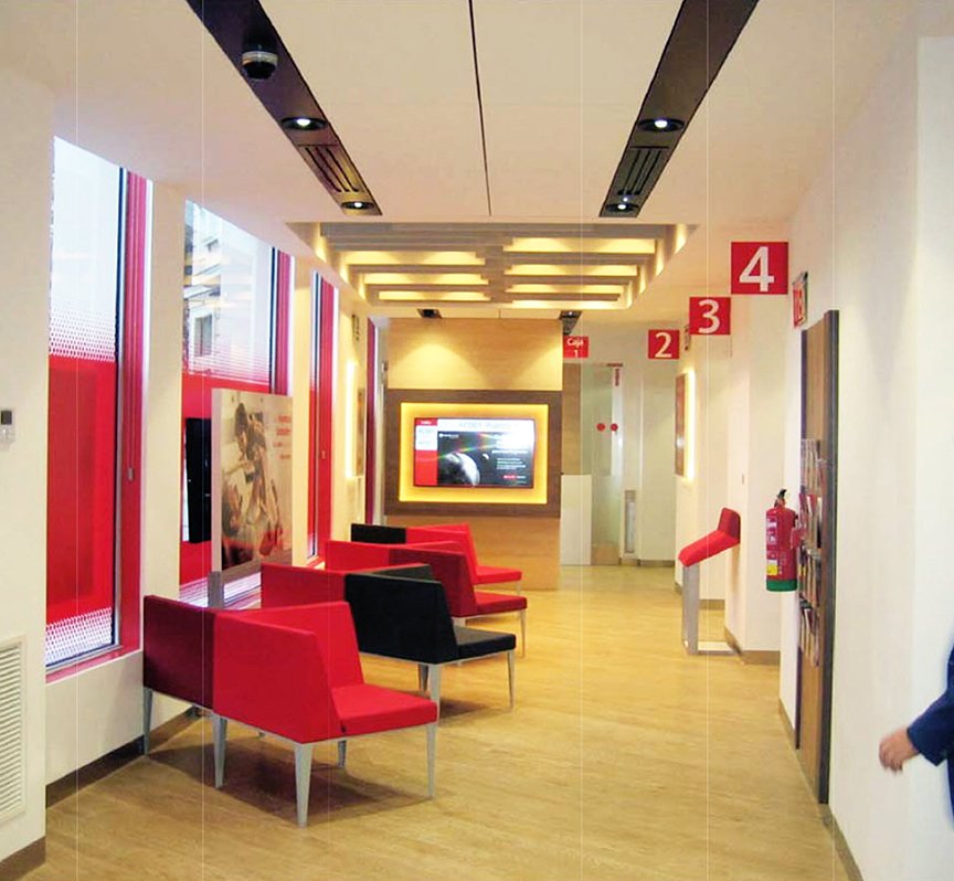 diseño de sucursal administrativa arquitecto a 90 grados Madrid